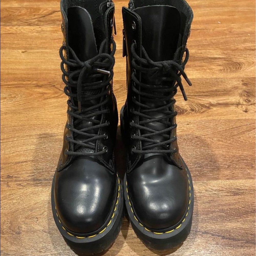 Dr. Martens Jadon Max Hi